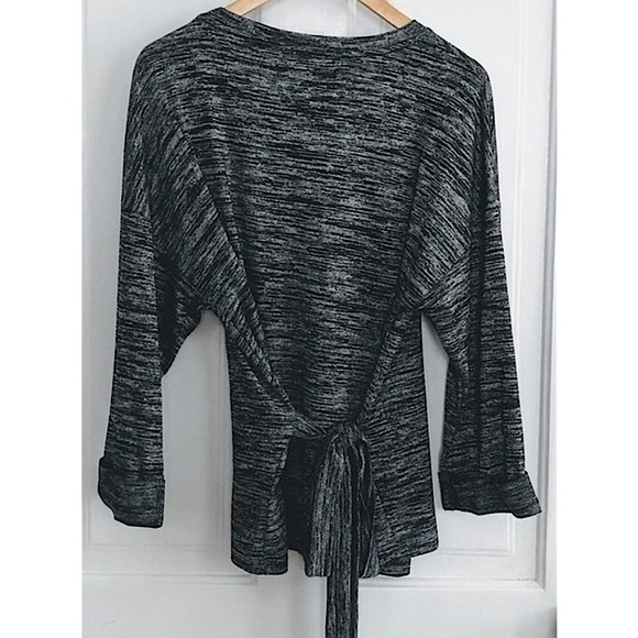 🆕🔥HOST PICK🎉LUCKY BRAND GORGEOUS GRAY WRAP FLARE LONGSLEEVE SEXY&SUPER SOFT - Picture 10 of 16